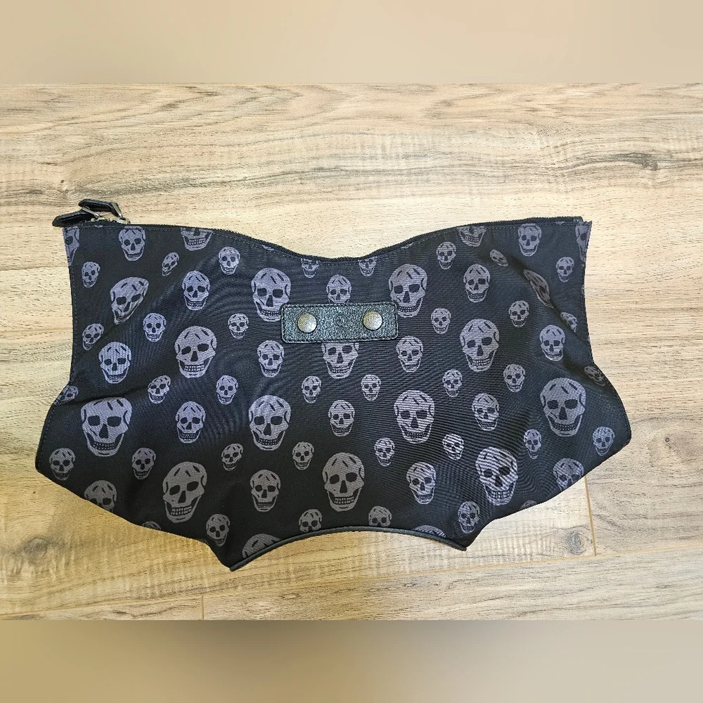 Alexander McQueen - Faithful De-Manta Skull Clutch - Picture 5 of 17